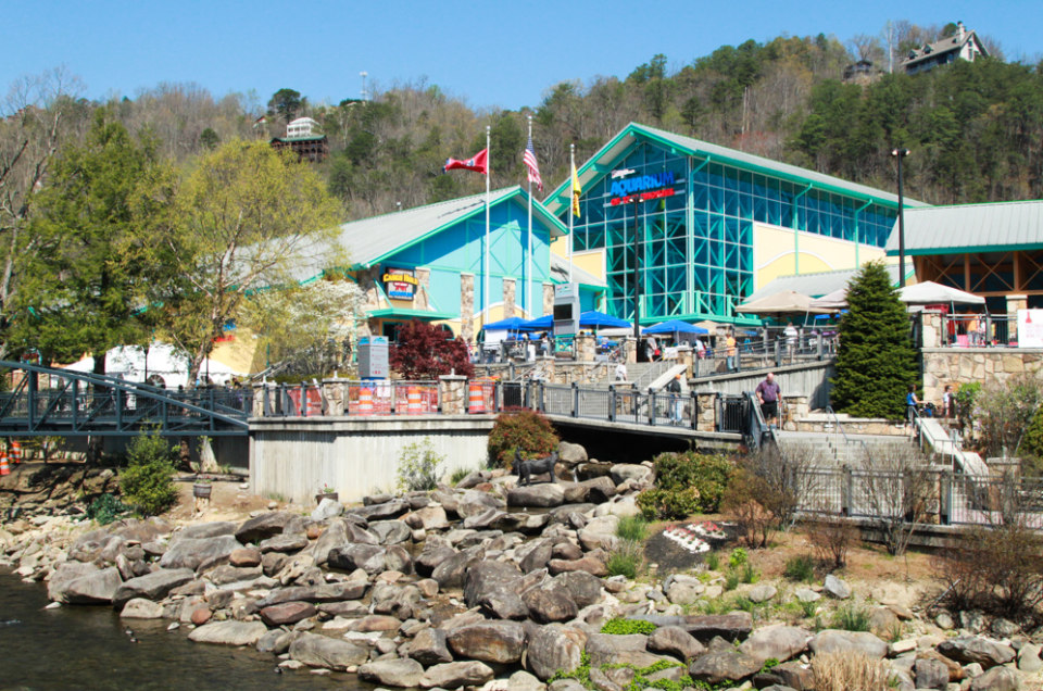 Exploring Art and Culture in Gatlinburg, Tennessee